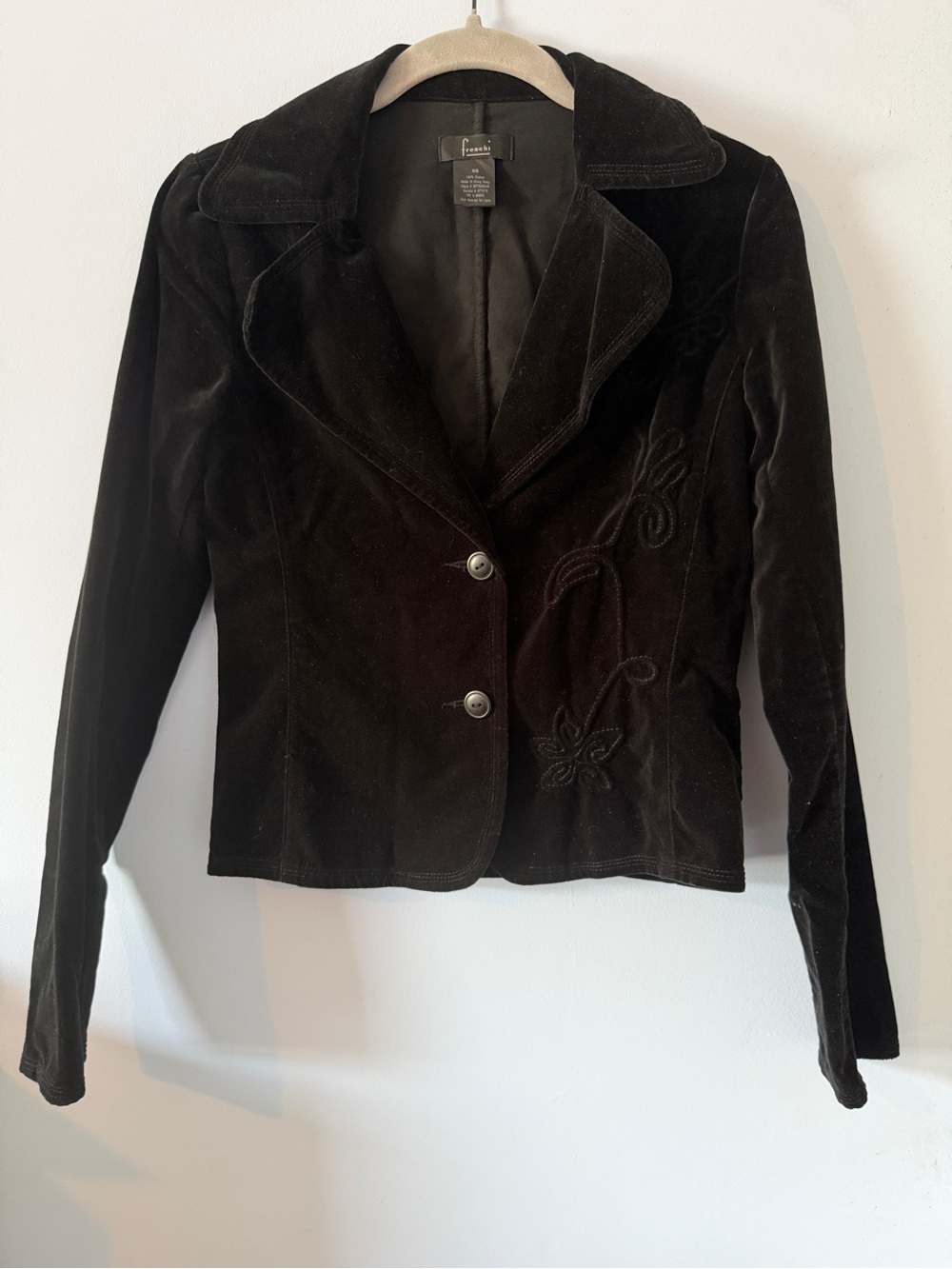Frenchi Black Velvet Blazer with Subtle Floral Stitching